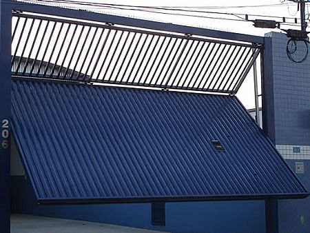 g) portão articulado