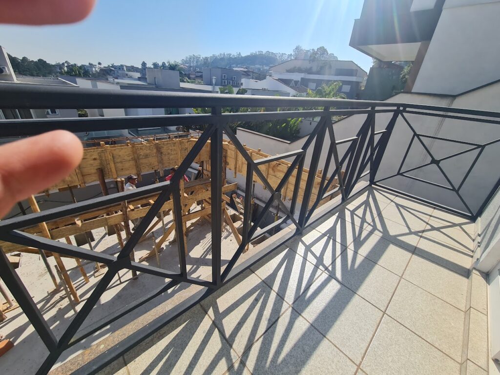 grade de ferro parapeito