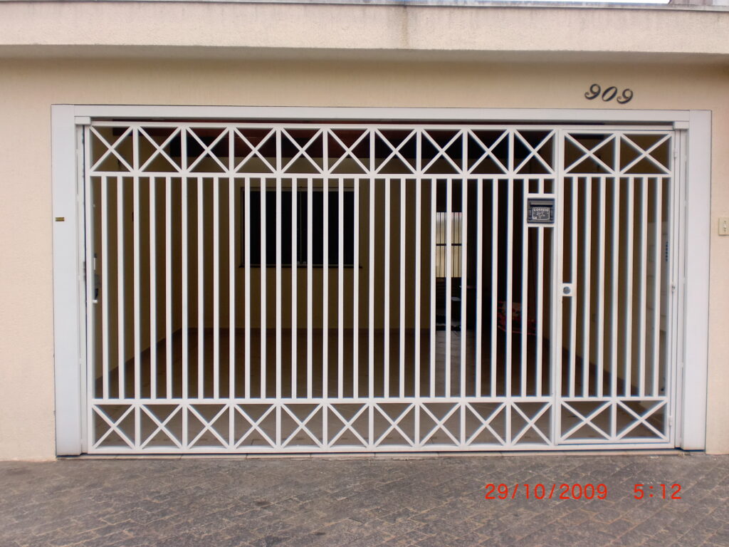 portão automático de ferro tubular