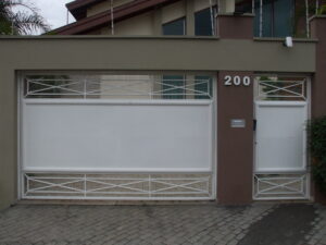 Portões Basculantes no ABC portão basculante chapa lisa