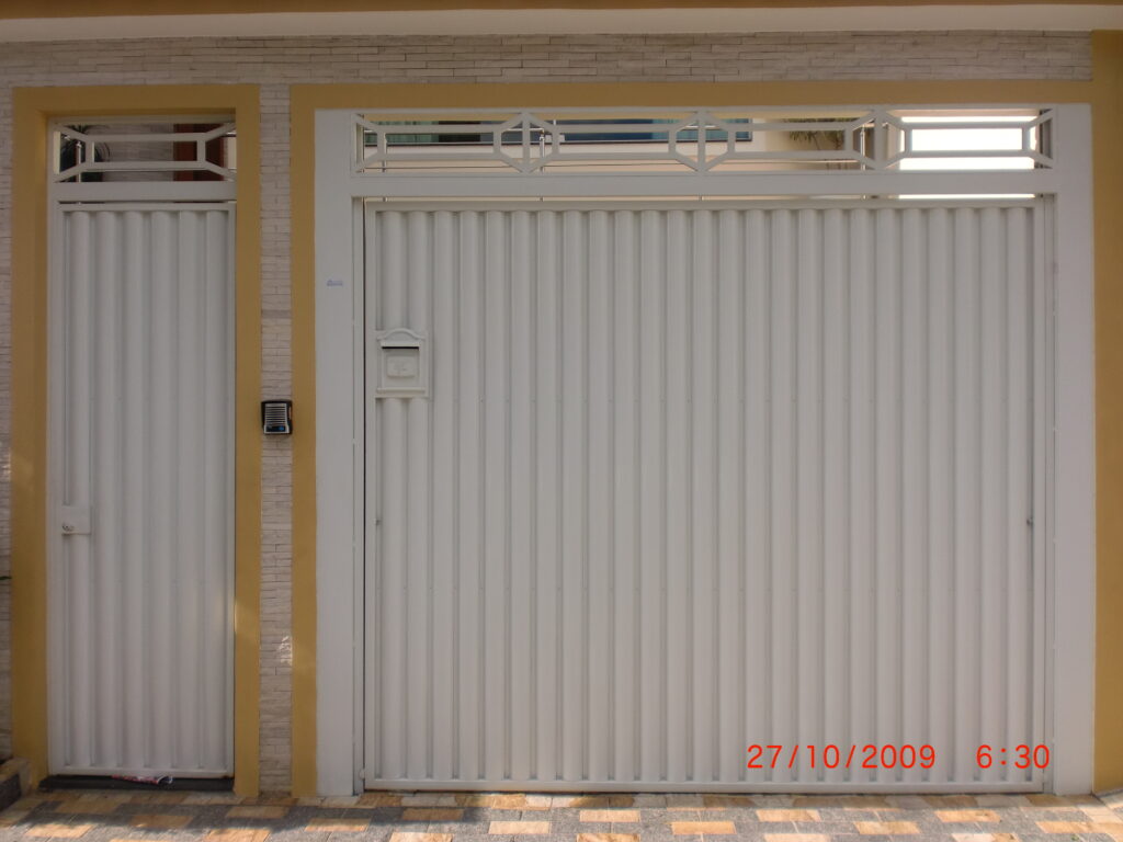 portão de chapa búzios