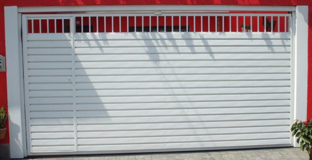 portao de chapa lambril galvanizada